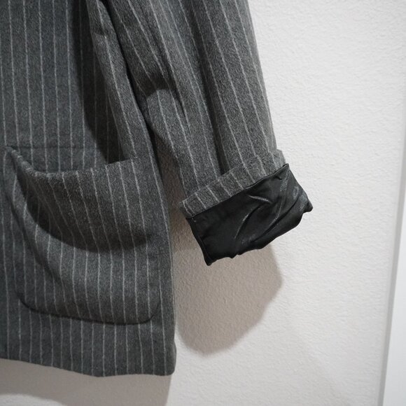 Grey Wool Like Pinstripe Relaxed Over Sized Fit Blazer - Women's Size La… - Picture 13 of 14